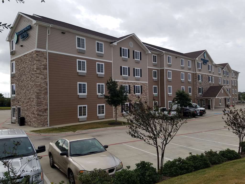 Woodspring Suites Lake Charles Exterior photo